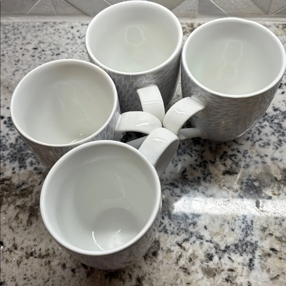 Stylish White and Lilac Textured Mugs Set - Picture 2 of 3